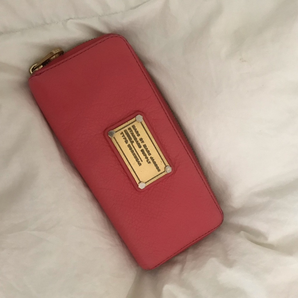 Marc Jacobs wallet - Picture 2 of 4